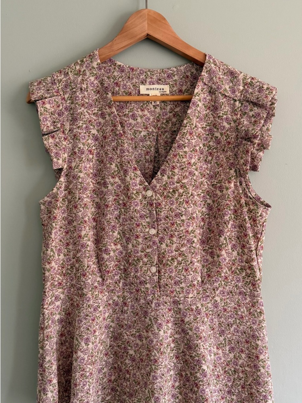 Monteau Lavender Pink Floral V-Neck Ruffle Sleeve Top